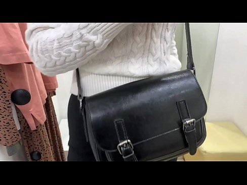 ❤️ Публична мастурбация на младата кучка FeralBerry с вибратор в стаята за обличане ☑ Анално порно в bg.porn-mate.ru